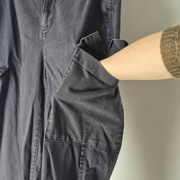 GAP Loose Khaki Cargo Pants Black SZ 6 Cotton - Picture 3 of 8